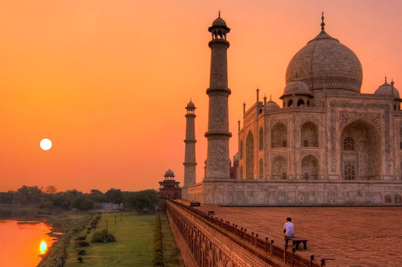 taj-mahal-agra-overnight-tour